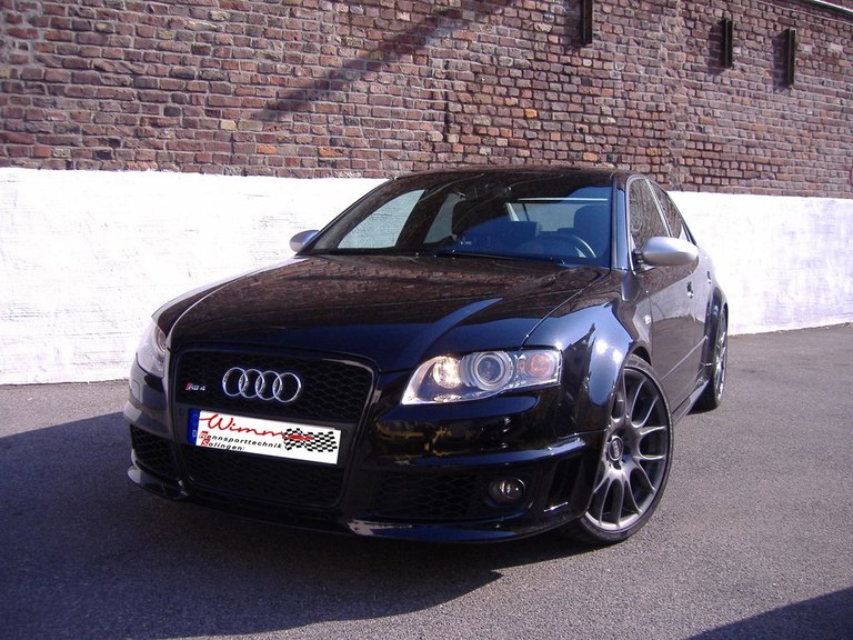 Audi RS4 (2).JPG