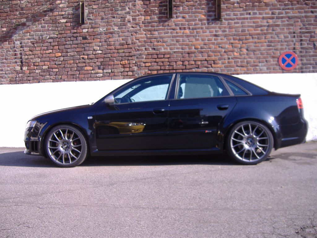 Audi RS4 (6).JPG