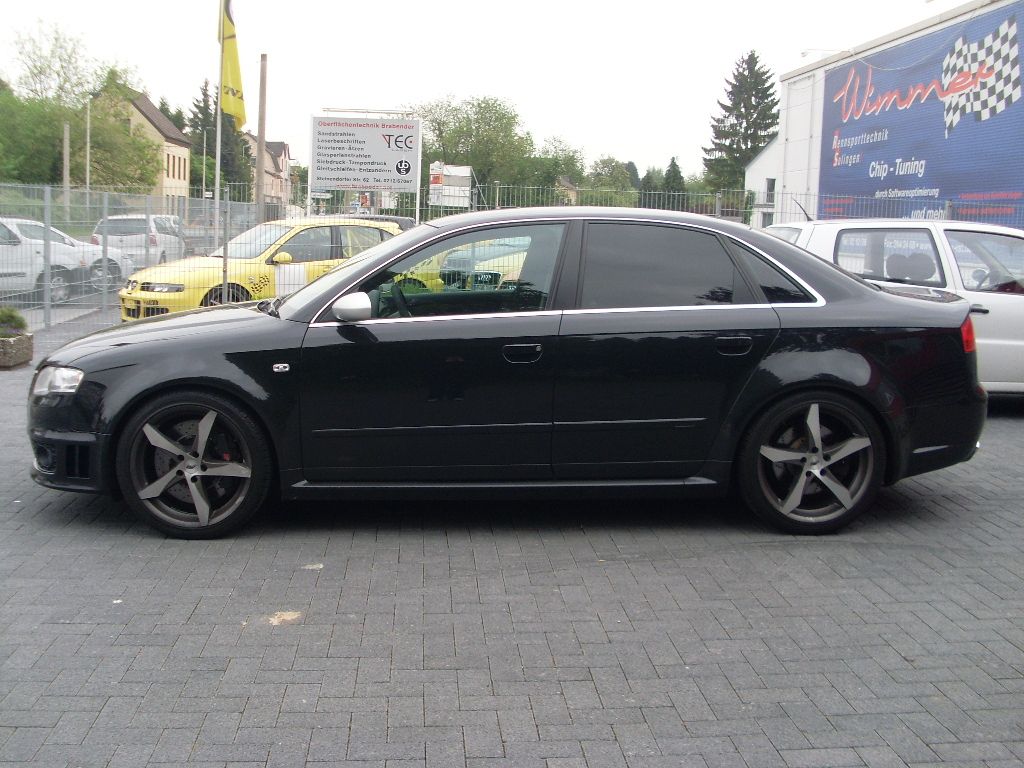 Audi RS4_2.JPG
